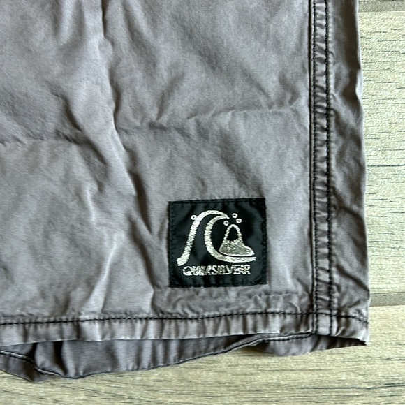 Quiksilver shorts - Picture 2 of 6